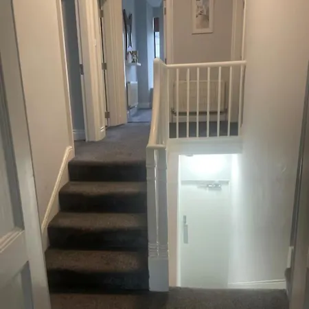 Apartament Mcg Moville